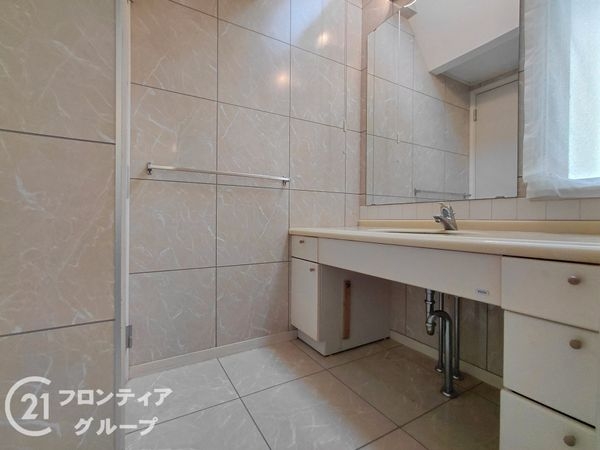 枚方市香里ケ丘２丁目の中古一戸建て