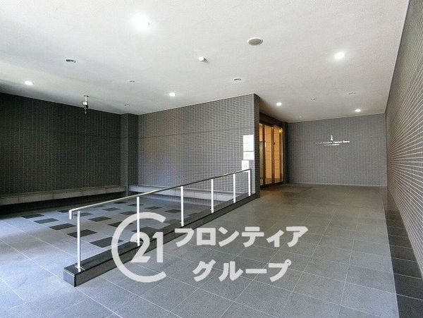 ロイヤルメドゥ香里園タワー　中古マンション