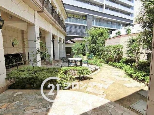 ロイヤルメドゥ香里園タワー　中古マンション