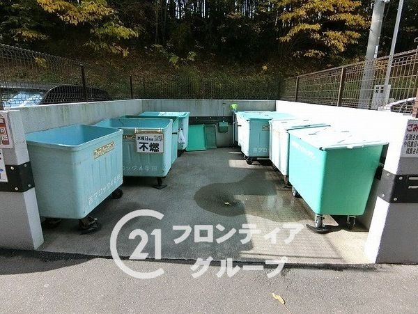 寝屋川東ファミリータウン西四番館　中古マンション