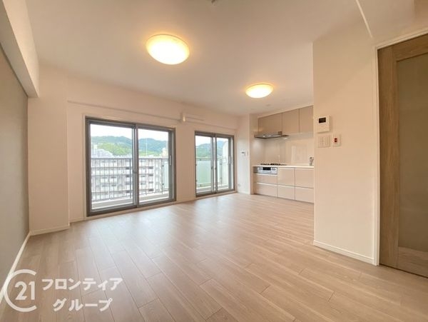 寝屋川東ファミリータウン西四番館　中古マンション