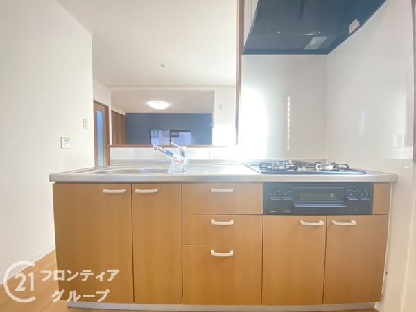 寝屋川市高柳２丁目　中古一戸建て