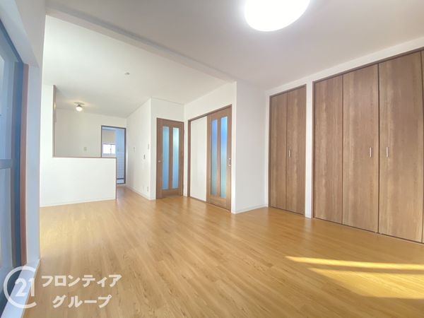 寝屋川市高柳２丁目　中古一戸建て
