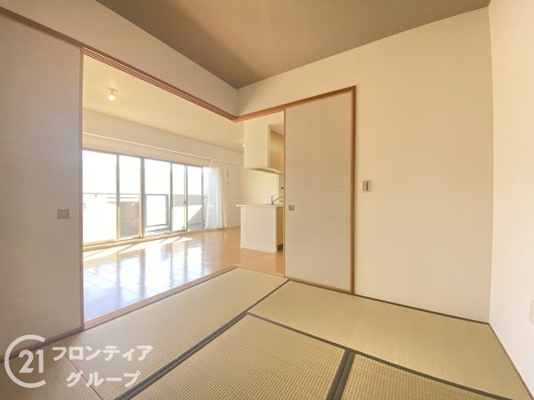 パークオアシス　中古マンション