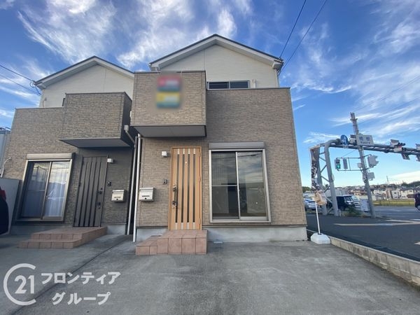 寝屋川市楠根南町　中古一戸建て