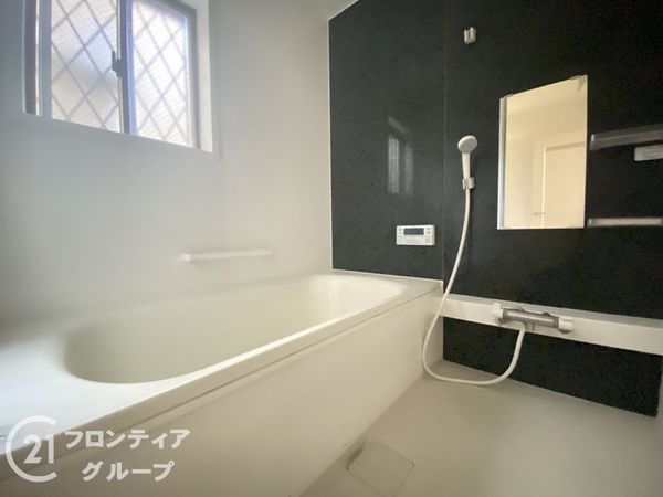 寝屋川市楠根南町　中古一戸建て
