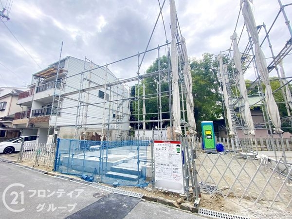 寝屋川市高柳３丁目　新築一戸建て　１号棟