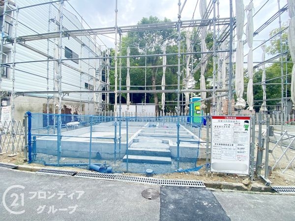 寝屋川市高柳３丁目　新築一戸建て　１号棟