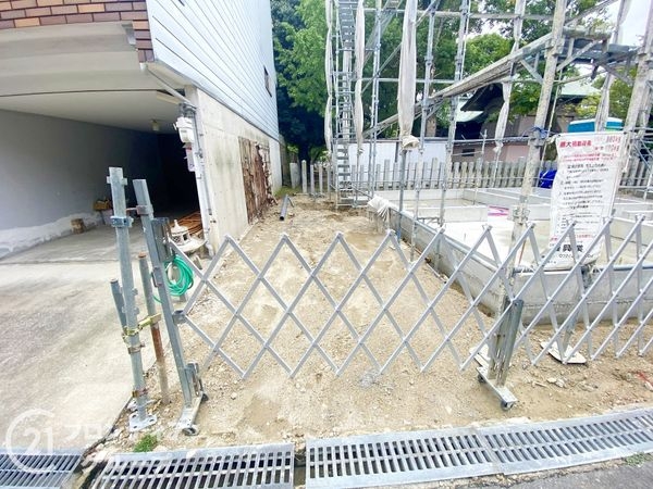 寝屋川市高柳３丁目　新築一戸建て　１号棟