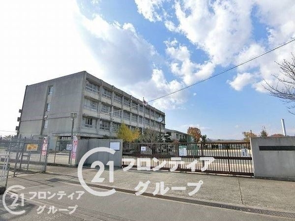 労住まきのハイツ 4号棟 中古マンション(枚方市立渚西中学校)