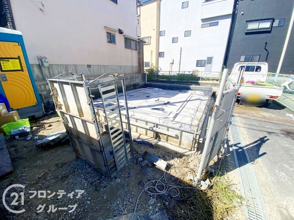 寝屋川市高柳５丁目　新築一戸建て