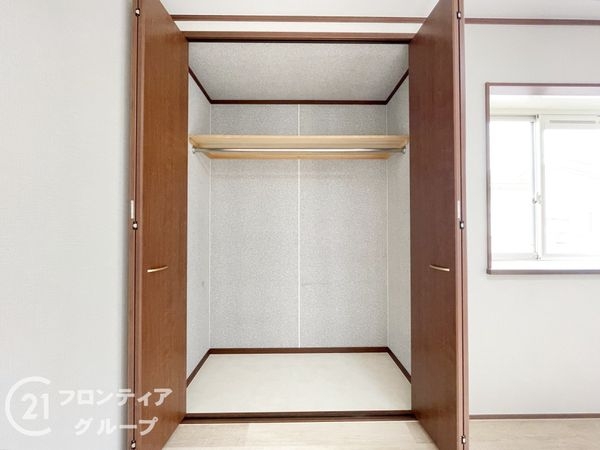 枚方市伊加賀西町の中古一戸建て(収納)