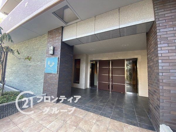 アズ・プレミアムステージ寝屋川 中古マンション(エントランス)