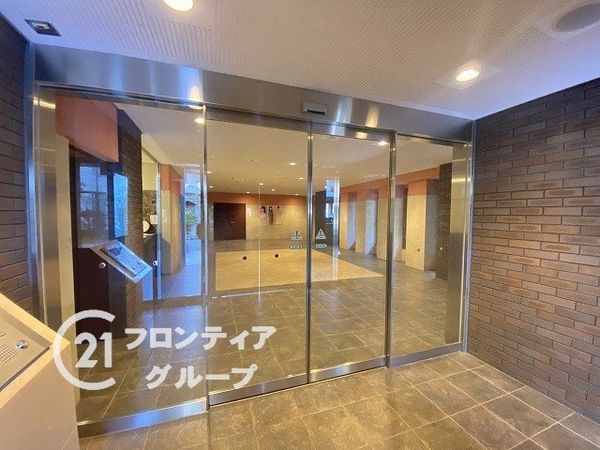 アズ・プレミアムステージ寝屋川 中古マンション(ロビー)