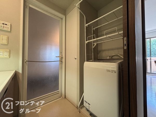 アズ・プレミアムステージ寝屋川 中古マンション(洗面台・洗面所)