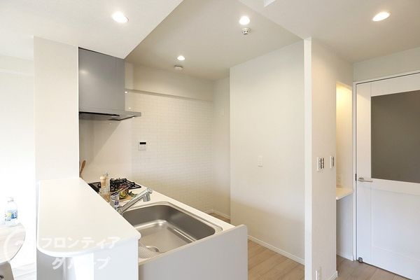 オークヒルズ香里弐番館 中古マンション(キッチン)