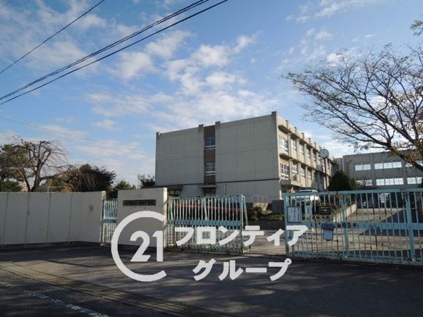 枚方市高野道1丁目 新築一戸建て 1期 7号棟(枚方市立招提北中学校)
