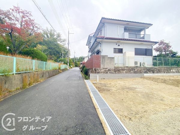 枚方市長尾東町３丁目の新築一戸建