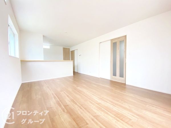 寝屋川市楠根北町　新築一戸建て　第１　全１区画