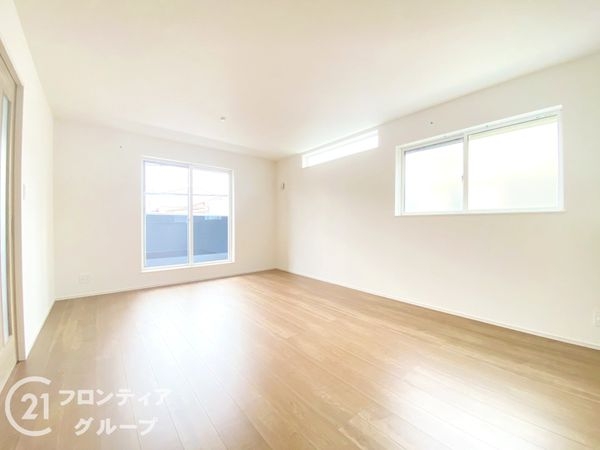 寝屋川市楠根北町　新築一戸建て　第１　全１区画
