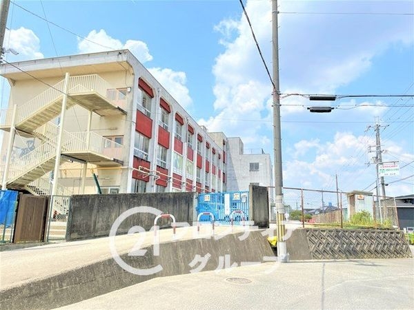 交野市私部４丁目　新築一戸建て　全１区画(交野市立交野みらい小学校)