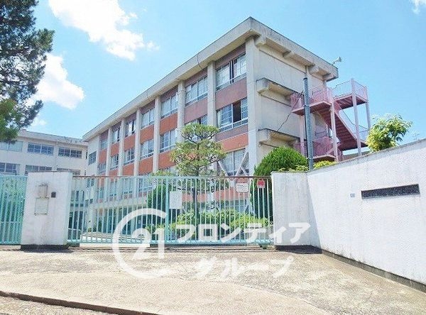 オークヒルズ香里弐番館　中古マンション(寝屋川市立国松緑丘小学校)