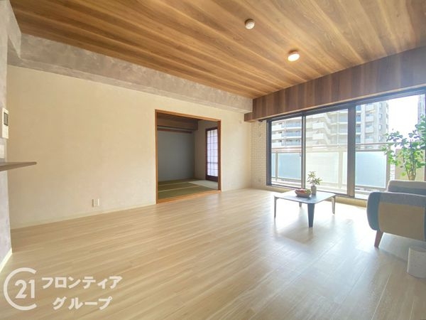 オークヒルズ香里弐番館　中古マンション