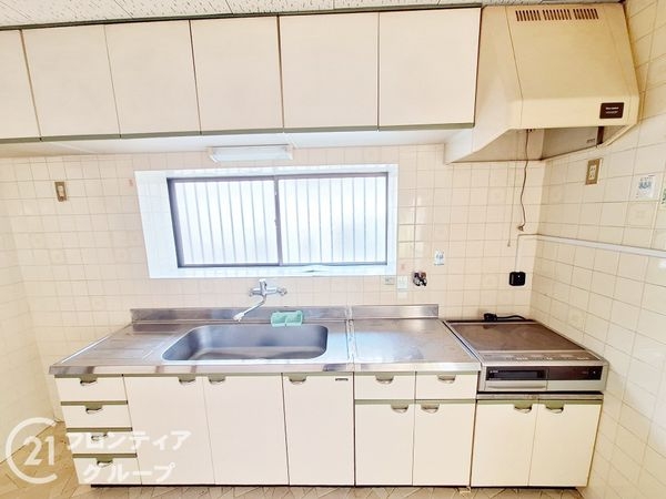 枚方市野村中町　中古一戸建て