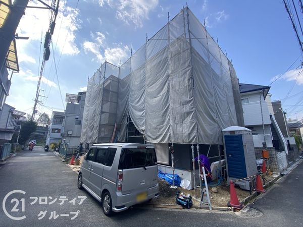 枚方市松丘町　新築一戸建て