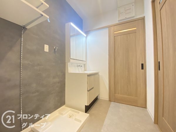 枚方市松丘町　新築一戸建て