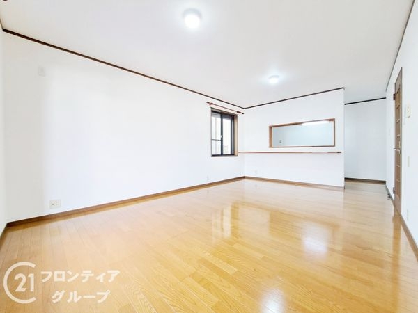 枚方市長尾谷町１丁目の中古一戸建て