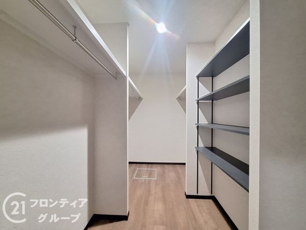 寝屋川市仁和寺本町４丁目　新築一戸建て