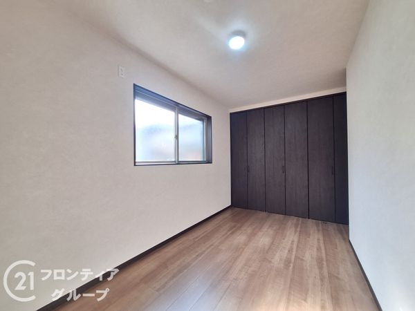 寝屋川市仁和寺本町４丁目　新築一戸建て