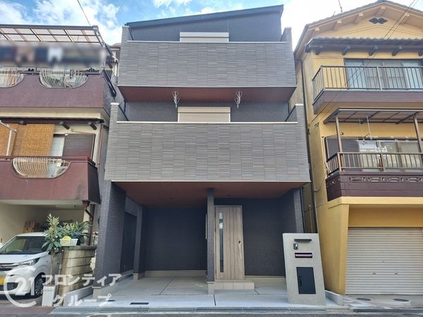 寝屋川市仁和寺本町4丁目 新築一戸建て