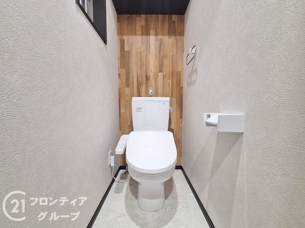 寝屋川市仁和寺本町４丁目　新築一戸建て