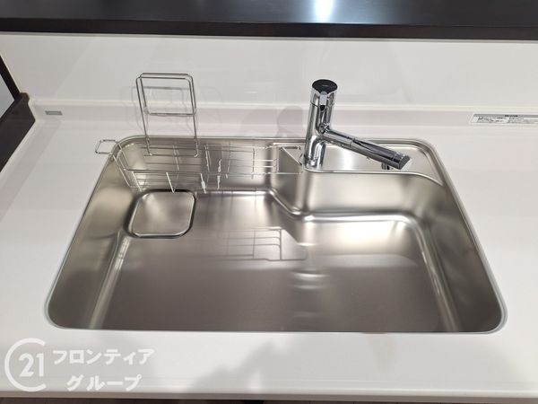 寝屋川市仁和寺本町４丁目　新築一戸建て