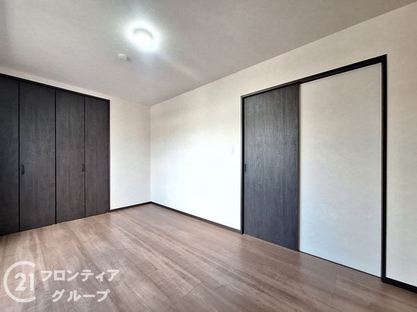 寝屋川市仁和寺本町４丁目　新築一戸建て