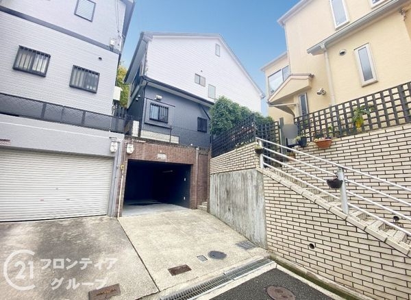 枚方市香里園東之町中古一戸建て