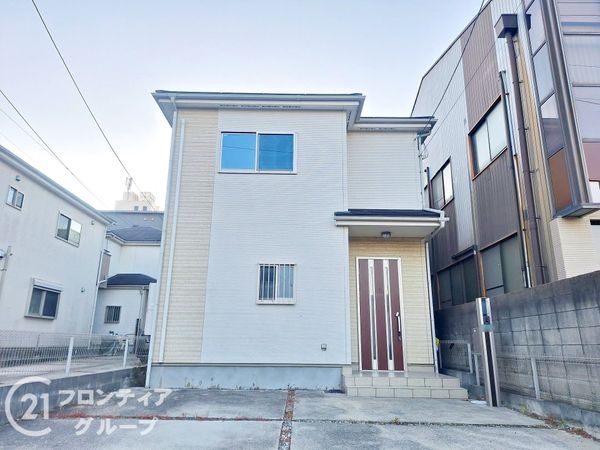 枚方市長尾家具町２丁目　中古一戸建て