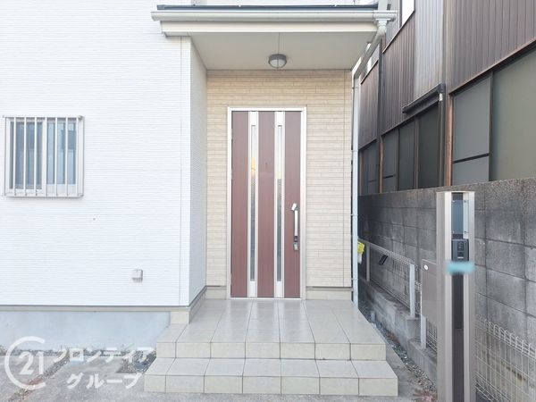 枚方市長尾家具町２丁目　中古一戸建て