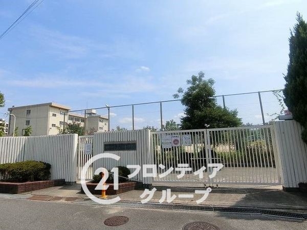 寝屋川サンハイツＢ棟　中古マンション(寝屋川市立友呂岐中学校)