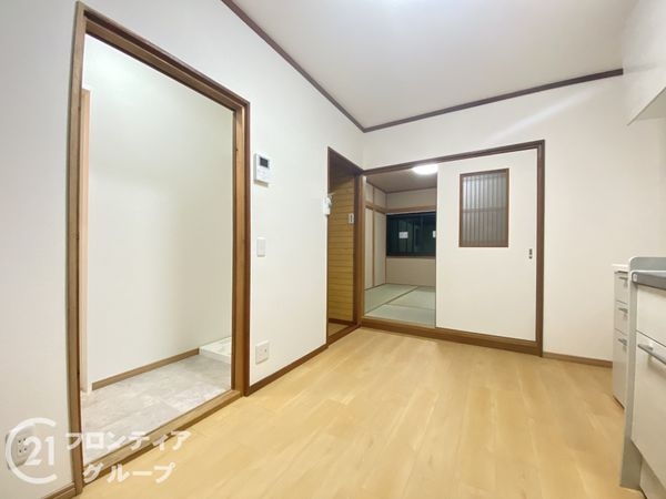 枚方市茄子作１丁目の中古一戸建て