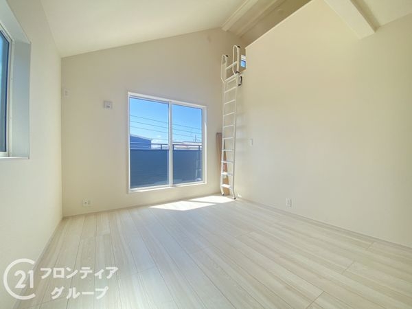 枚方市長尾東町３丁目　新築一戸建て　３期　１号棟