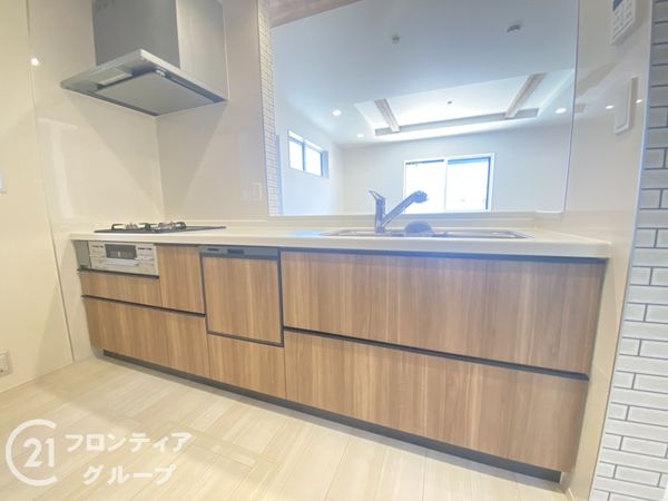 枚方市長尾東町３丁目　新築一戸建て　３期　１号棟