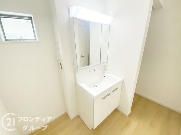 寝屋川市三井が丘３丁目　新築一戸建て　１期　１号地