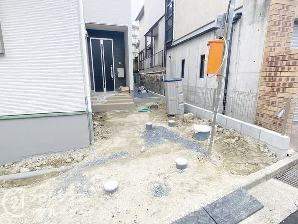 寝屋川市三井が丘３丁目　新築一戸建て　１期　１号地