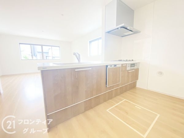 寝屋川市三井が丘３丁目　新築一戸建て　１期　１号地