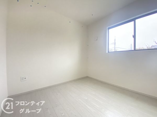 枚方市菊丘町　新築一戸建て　１期　２号棟