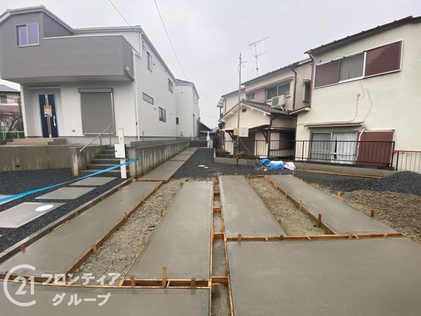 枚方市菊丘町　新築一戸建て　１期　２号棟