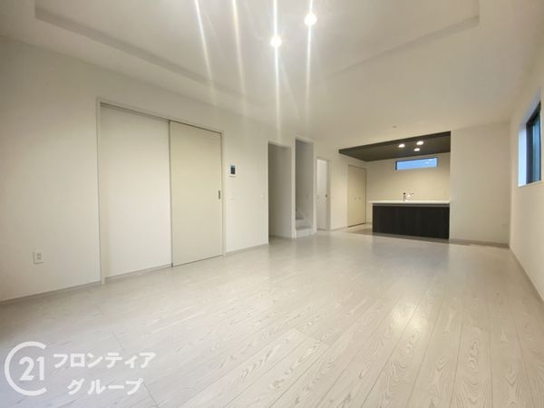 枚方市菊丘町　新築一戸建て　１期　１号棟